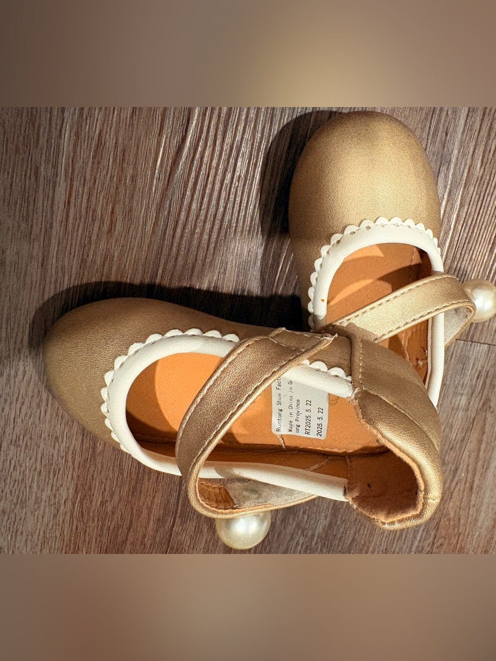 Metallic Gold Mary Jane Dress Shoes for Kids with Scalloped Trim